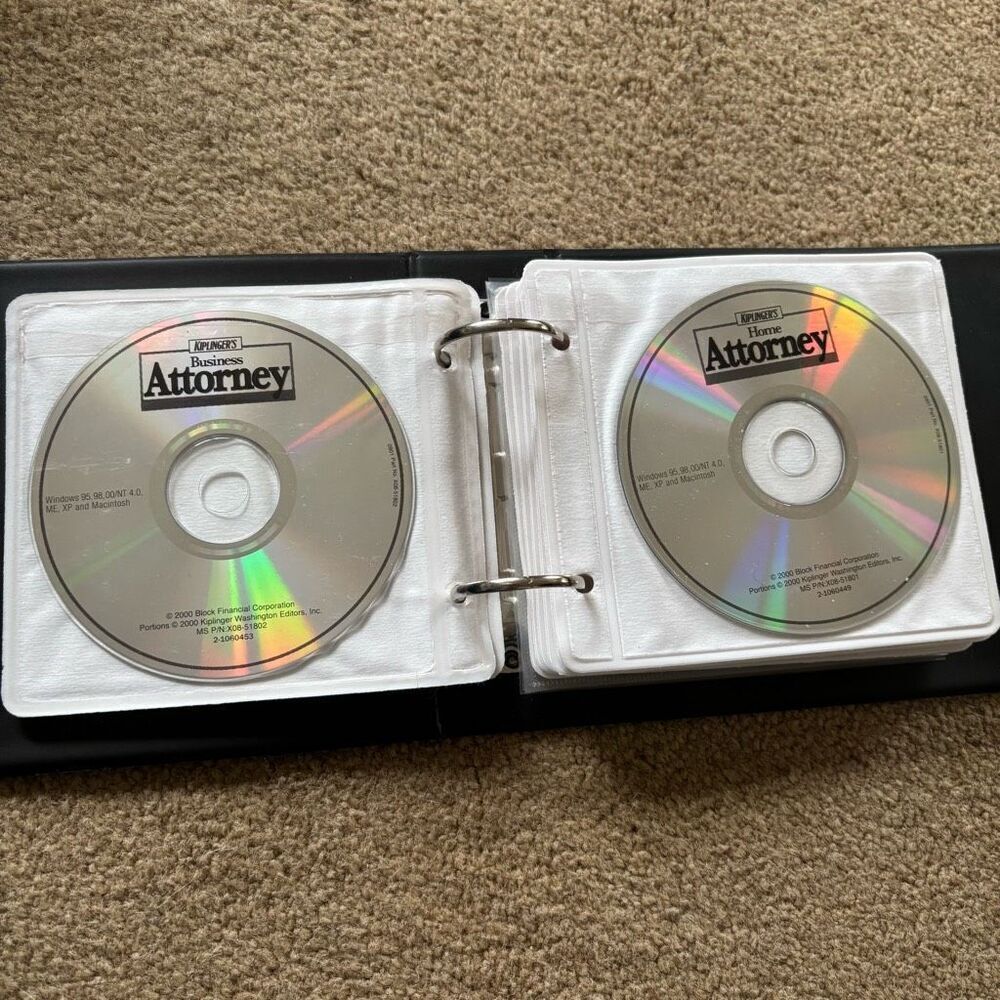 Gateway Software Storage Case With 17 Discs - Picture 4 of 13